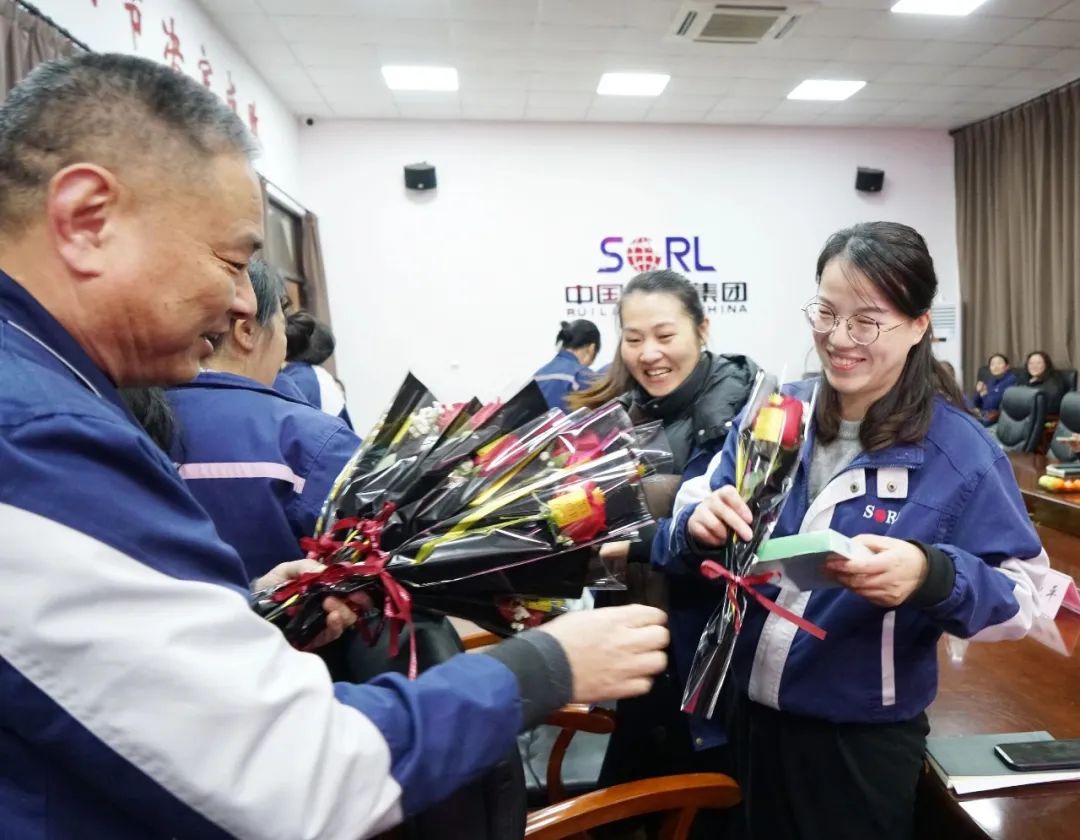 慶祝“三八”節(jié)！這場量身定制的座談會，綻放“她”風采